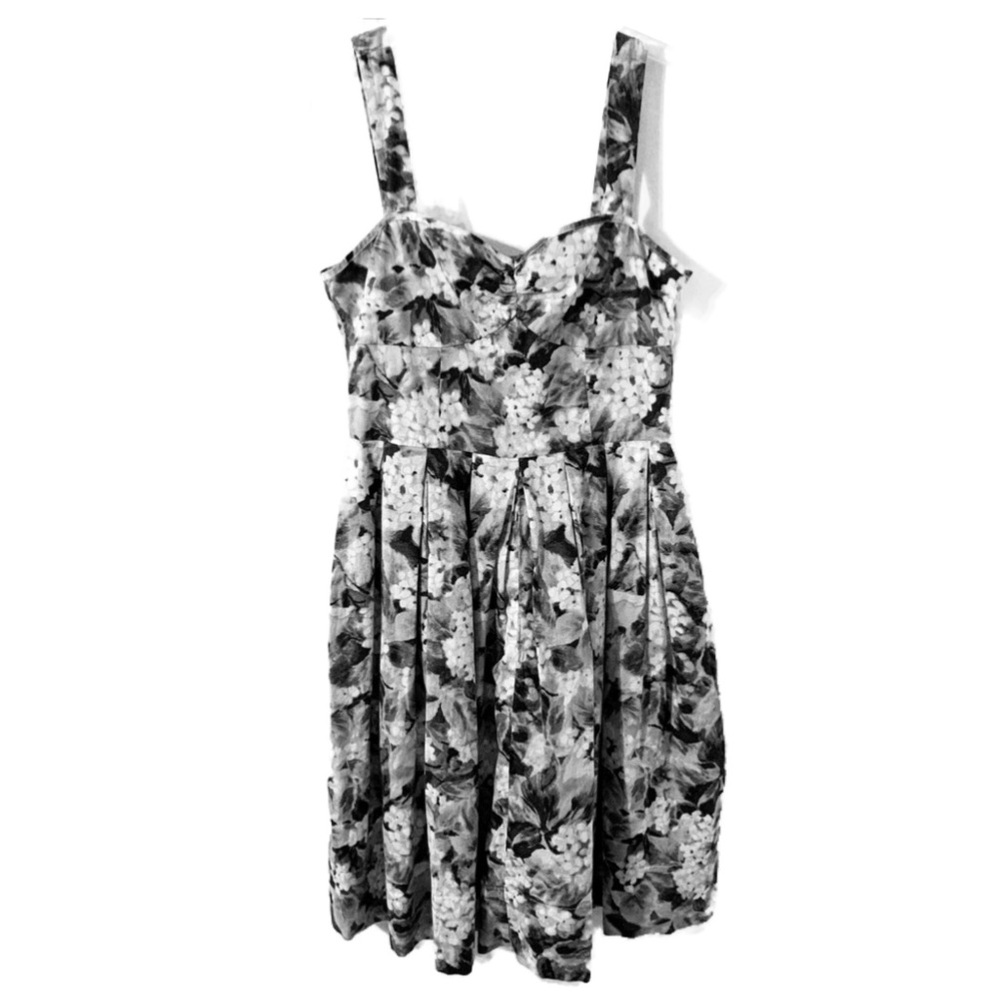 Talbots Cotton Floral Sweetheart Neckline Sundress Full Skirt Medium Wide Strap